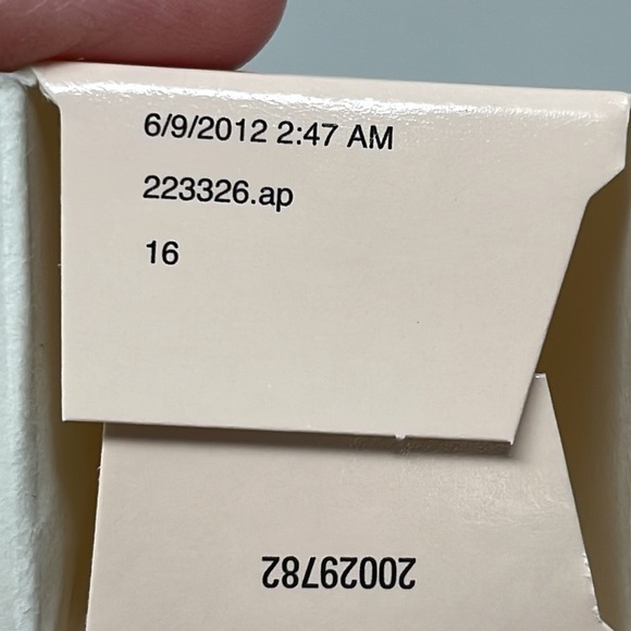 Mary Kay TimeWise Even Complexion Essence - 1 fl oz - - Picture 3 of 3